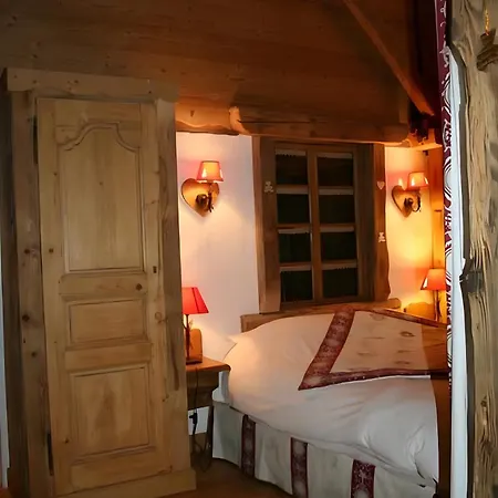 샬레 La Ferme Des Fontany *